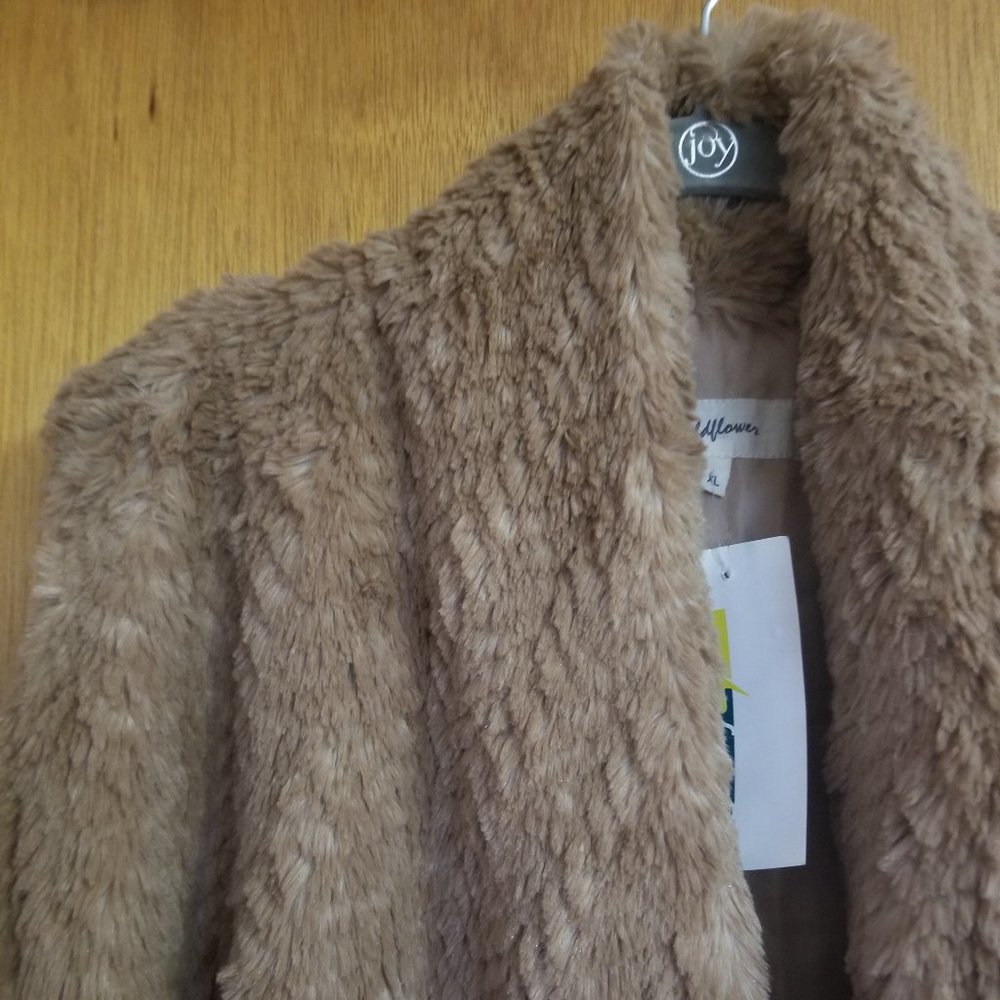 Elegant Faux Fur Vest NWT